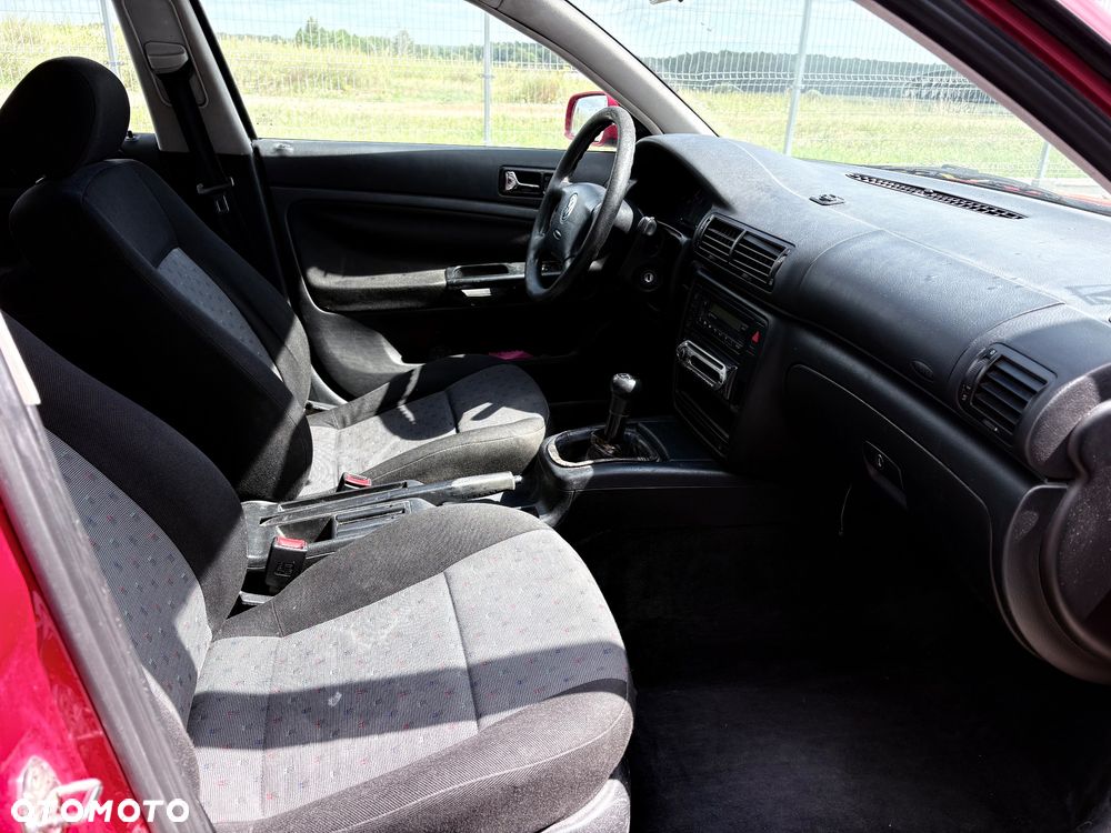 Volkswagen Passat - 15