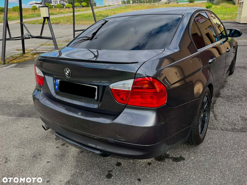 BMW Seria 3 318i - 8