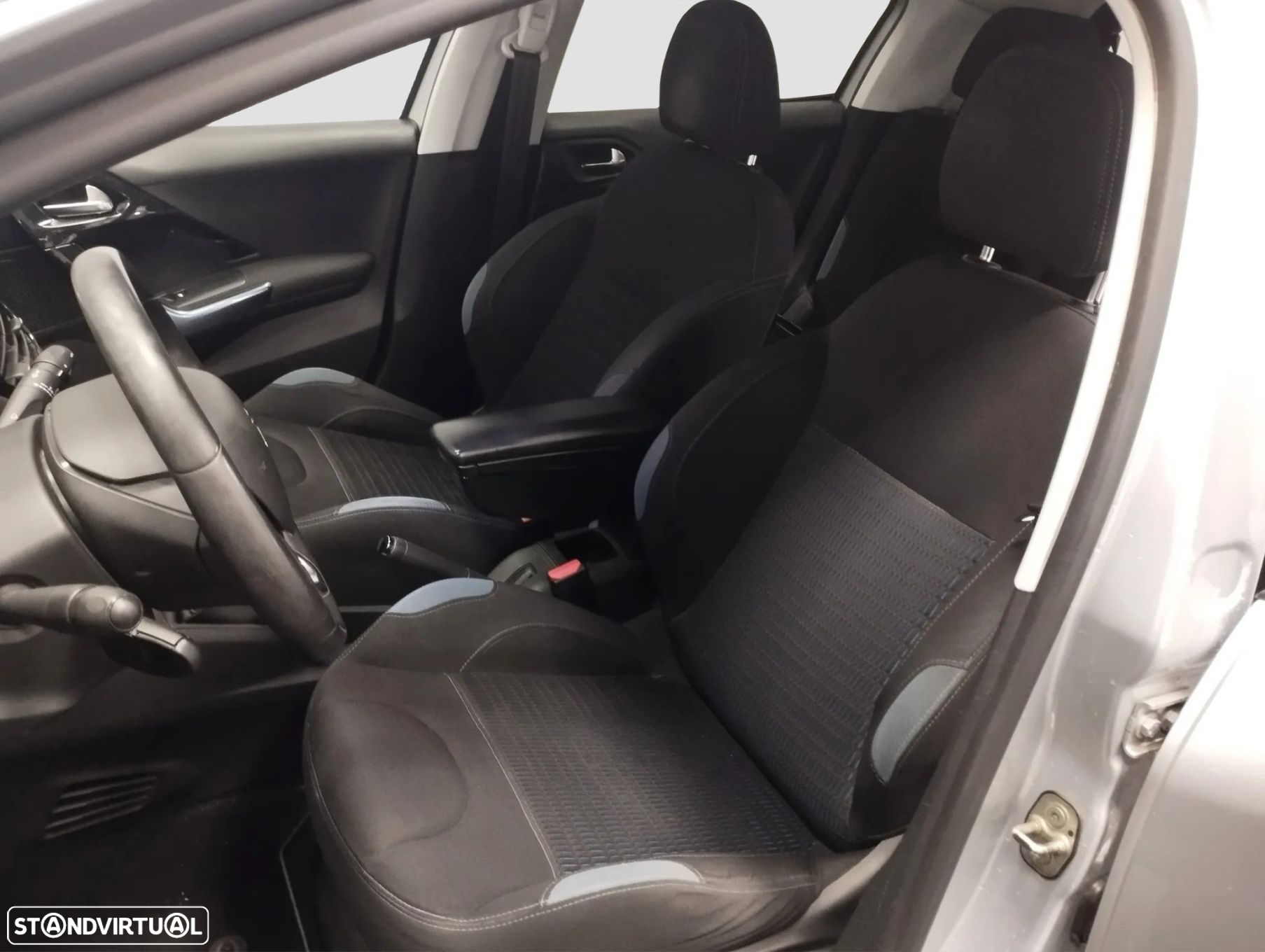 Peugeot 208 1.2 VTi Allure - 7
