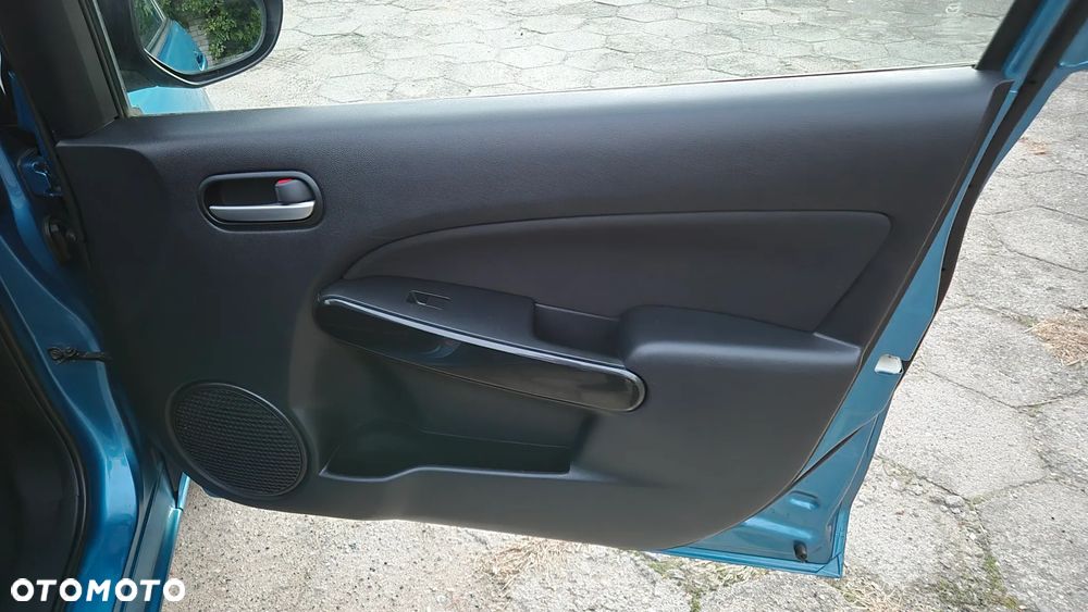 Mazda 2 - 24