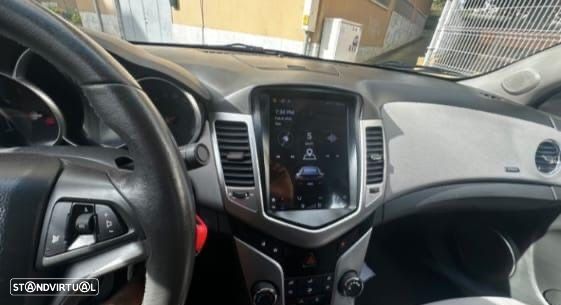 Ford Fiesta - 2