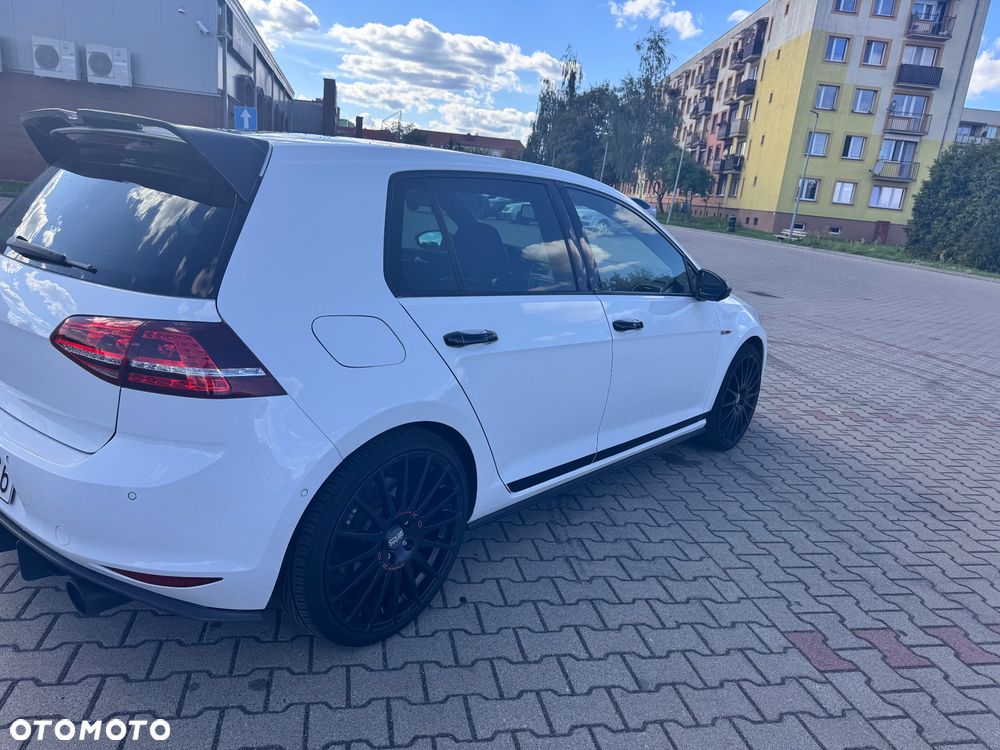 Volkswagen Golf GTI Performance BlueMotion Technology DSG - 11