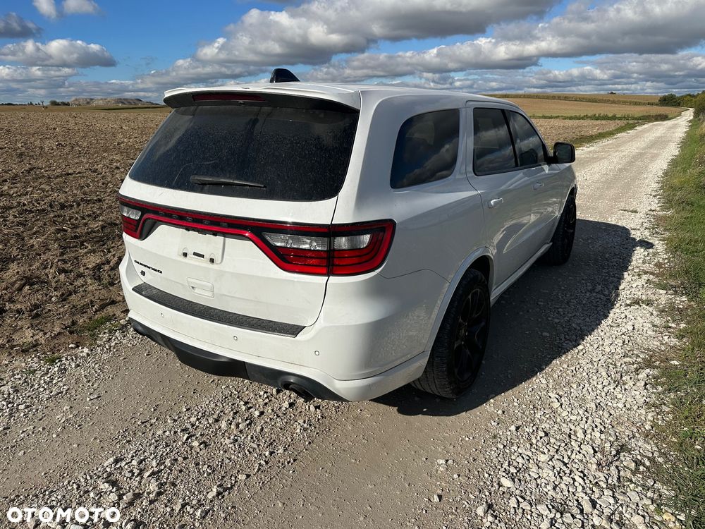 Dodge Durango 6.4 SRT - 7