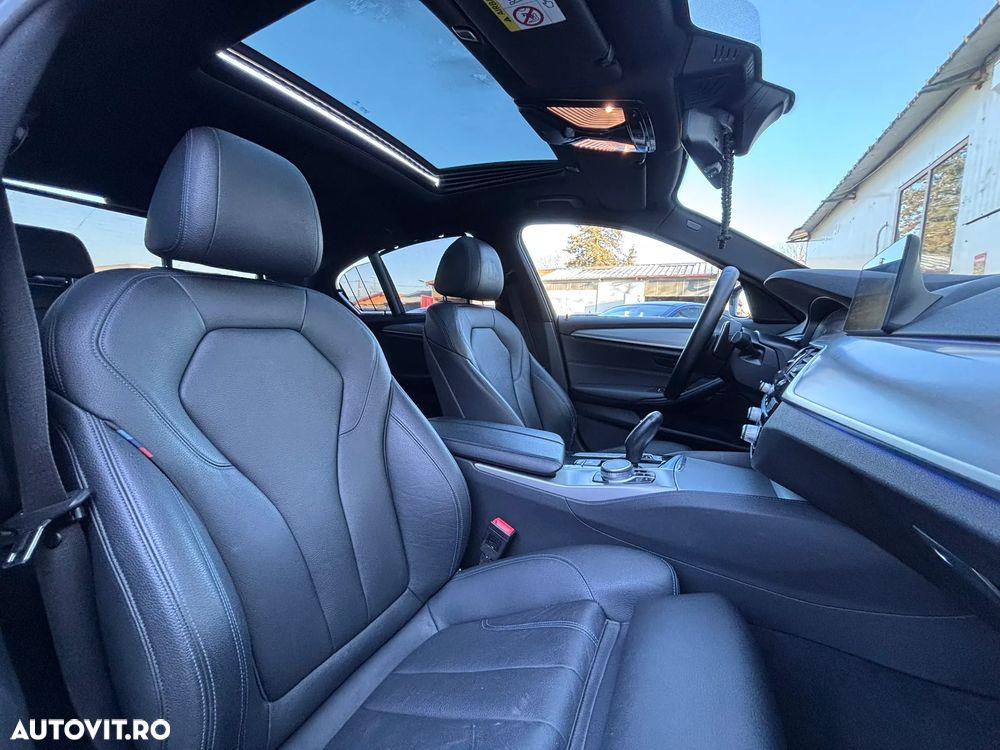 BMW Seria 5 530e Aut. M Sport Edition - 32