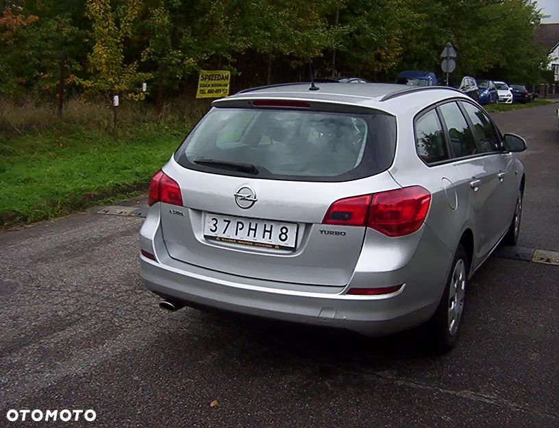 Toyota Auris Hybrid 135 Premium - 18
