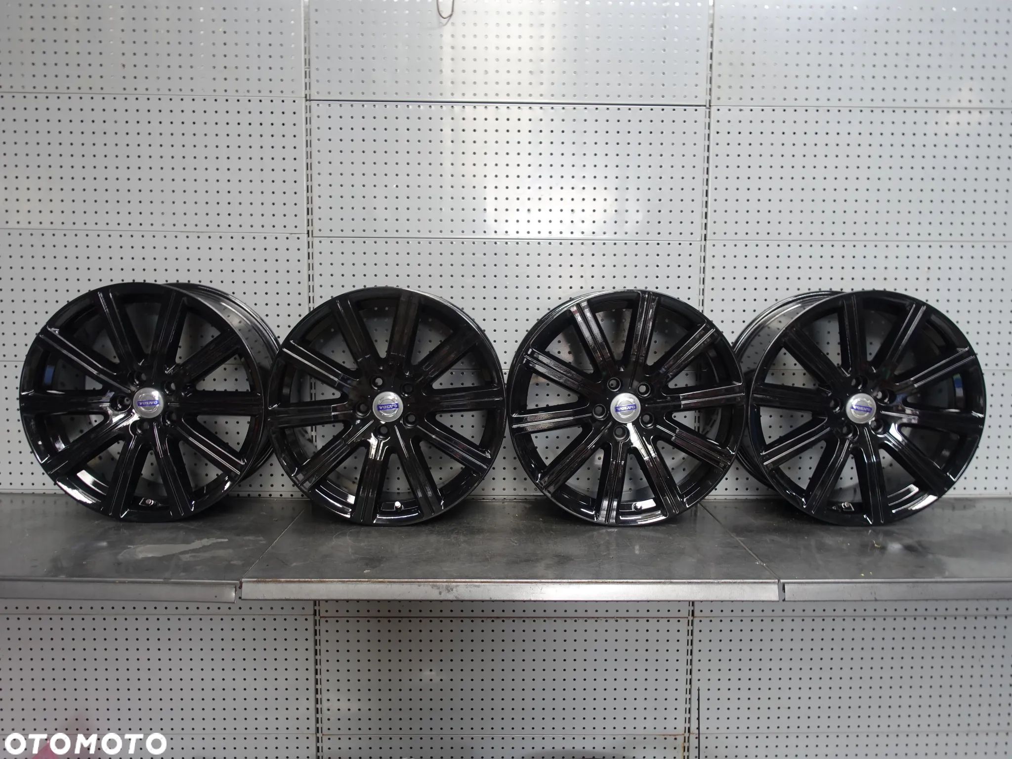 Felgi Volvo V40 S40 V60 S60 18" 8J ET55 5x108 31400830 - 1