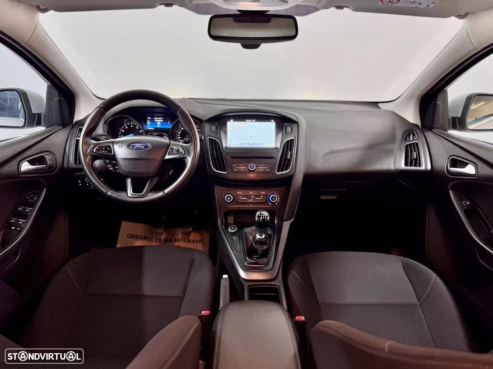 Ford Focus 1.0 EcoBoost S&S ACTIVE X - 24