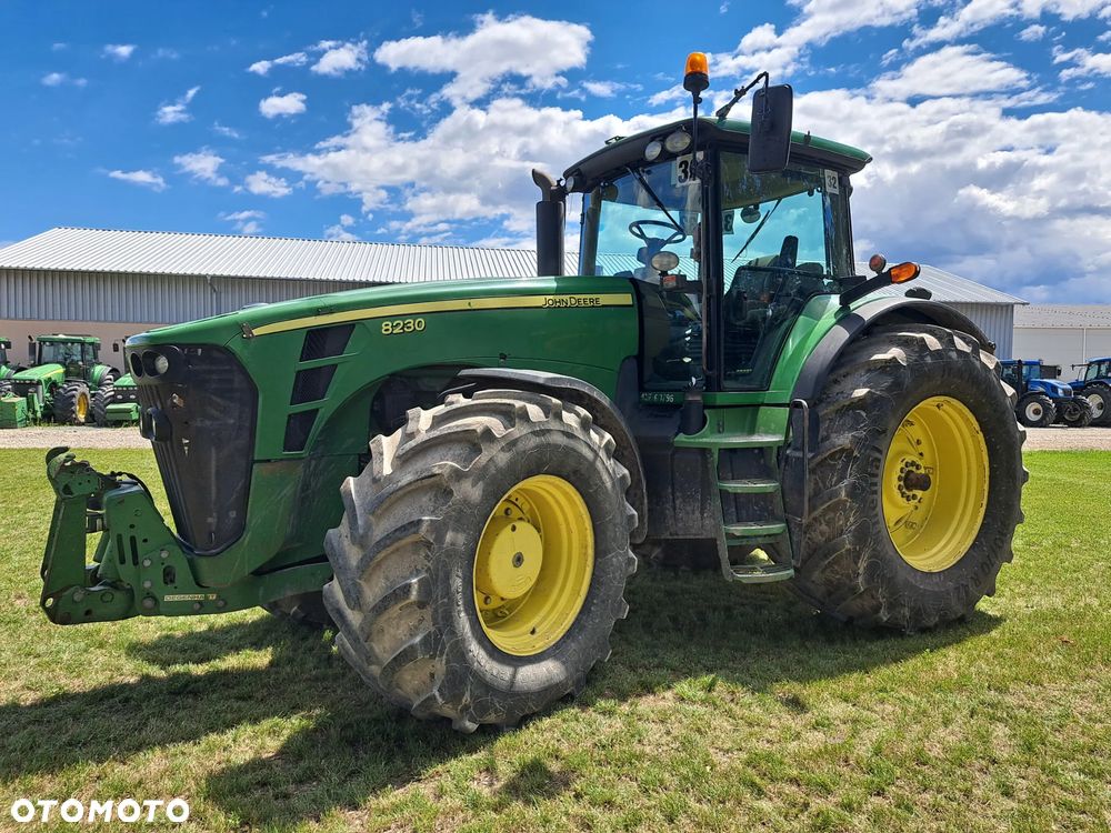John Deere 8230 - 2