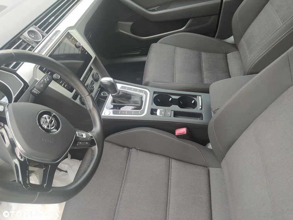 Volkswagen Passat 2.0 TDI BMT Comfortline DSG7 - 12