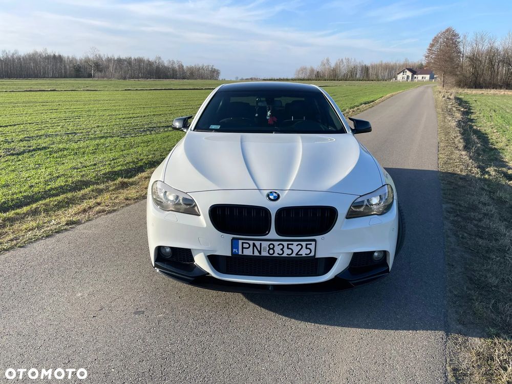 BMW Seria 5 525d xDrive Sport-Aut - 4