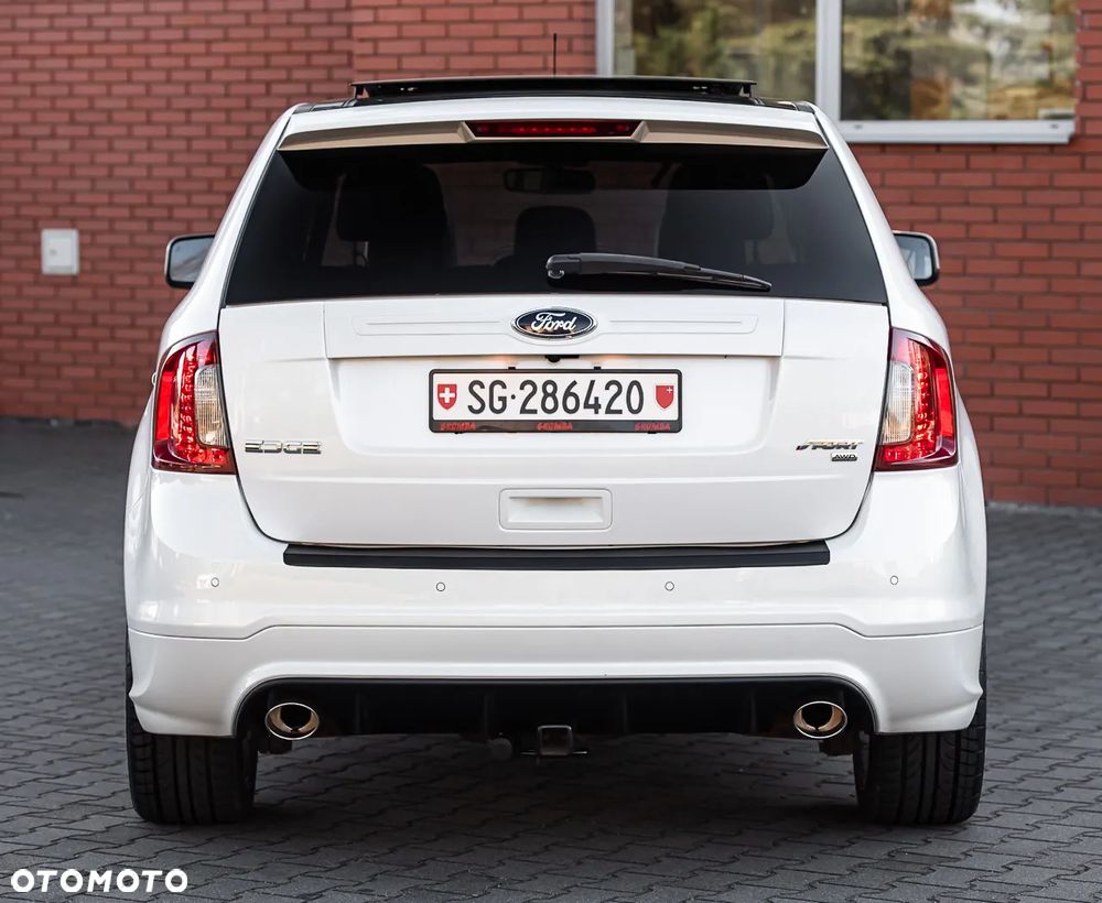 Ford Edge - 32
