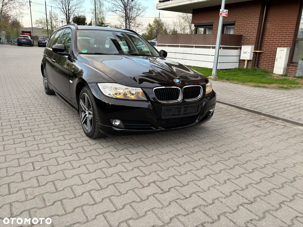 BMW Seria 3 318d - 1