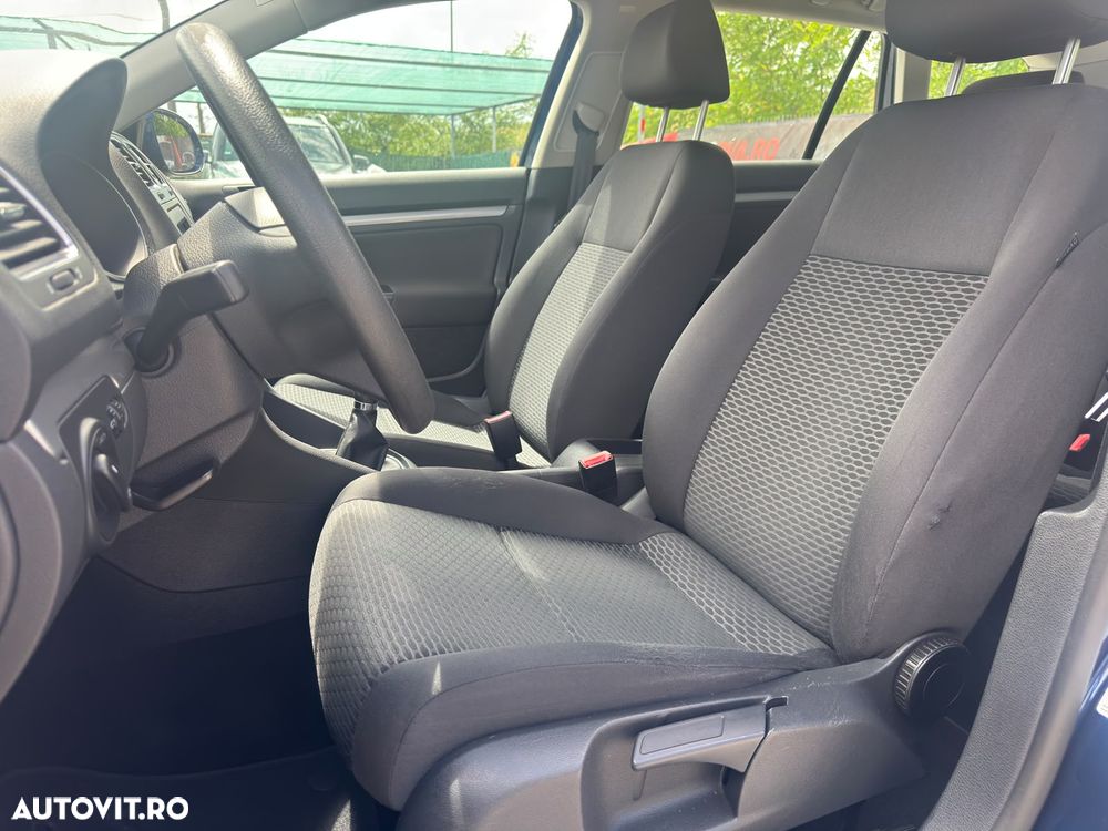 Volkswagen Golf 1.6 TDI DPF Comfortline - 17