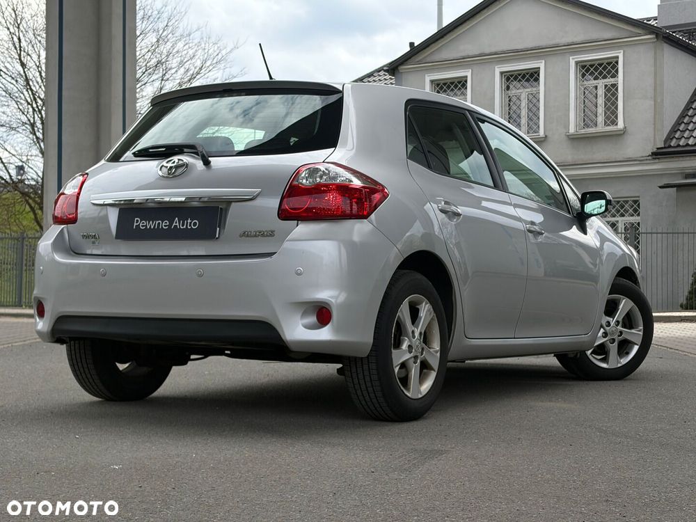Toyota Auris 1.6 2010 - 15