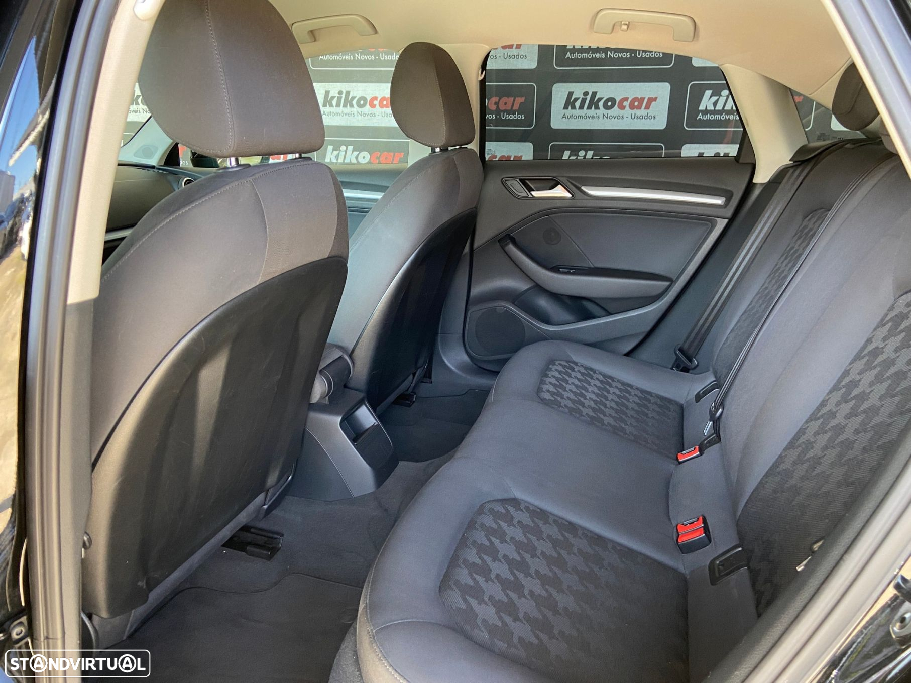 Audi A3 Limousine 1.6 TDI Attraction S tronic - 24