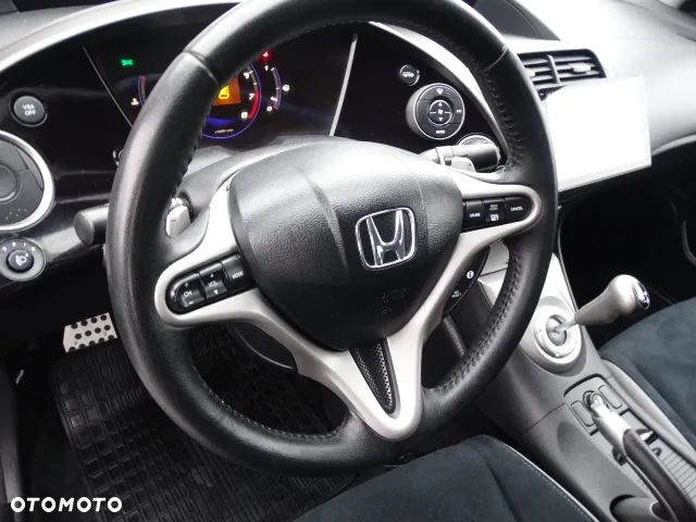 Honda Civic 1.8i-VTEC i-SHIFT Executive - 27