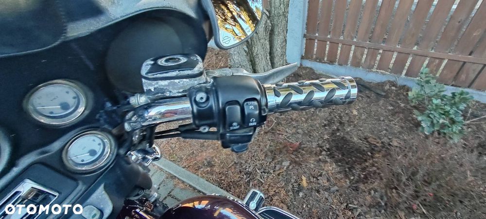 Harley-Davidson Touring Street Glide - 8