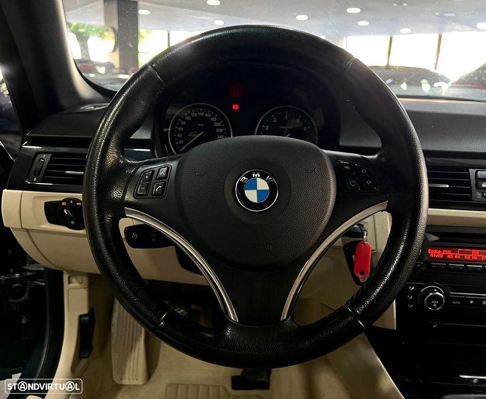 BMW 330 Cd Cabrio - 28