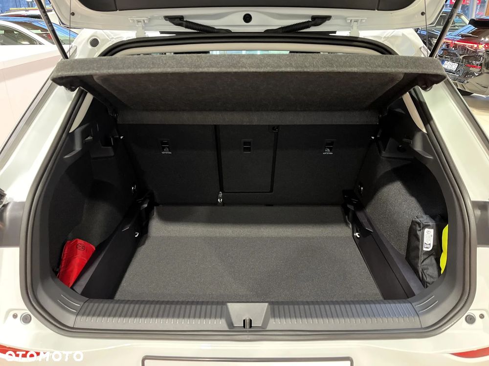 Volkswagen T-Roc 1.5 eTSI Life DSG - 28