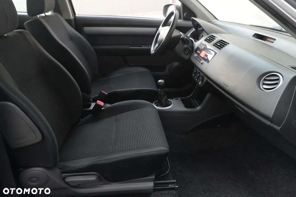 Suzuki Swift 1.3 Comfort+ - 36