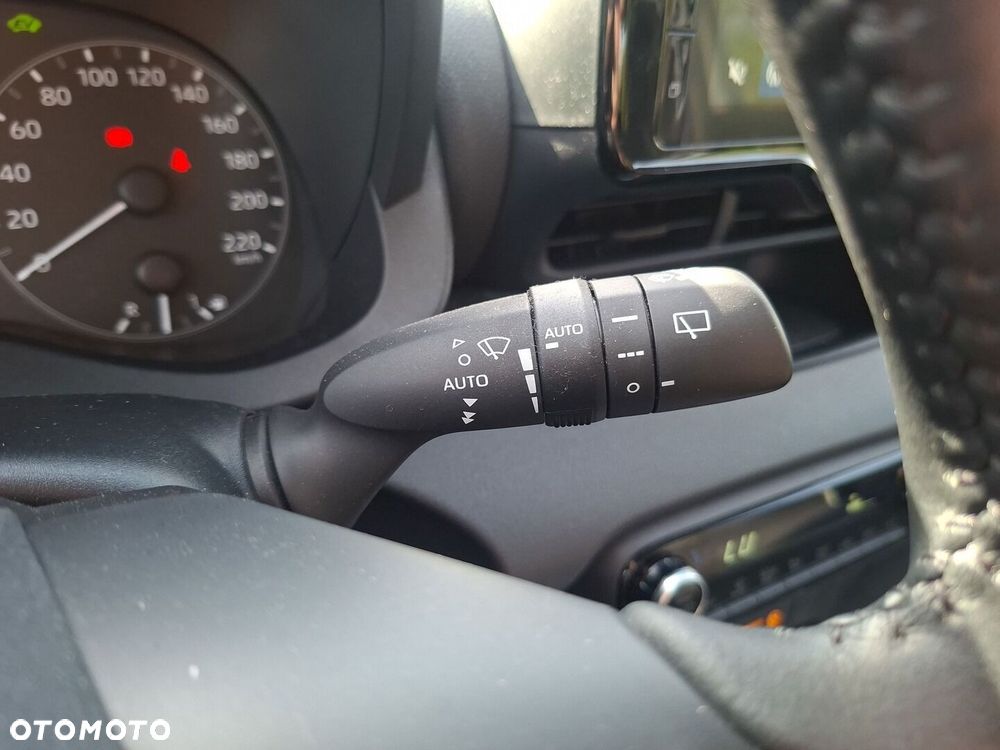 Toyota Yaris - 20