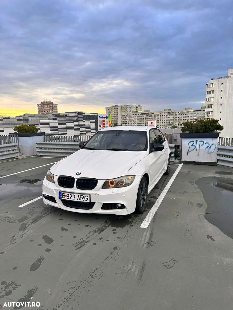 BMW Seria 3 318i - 1