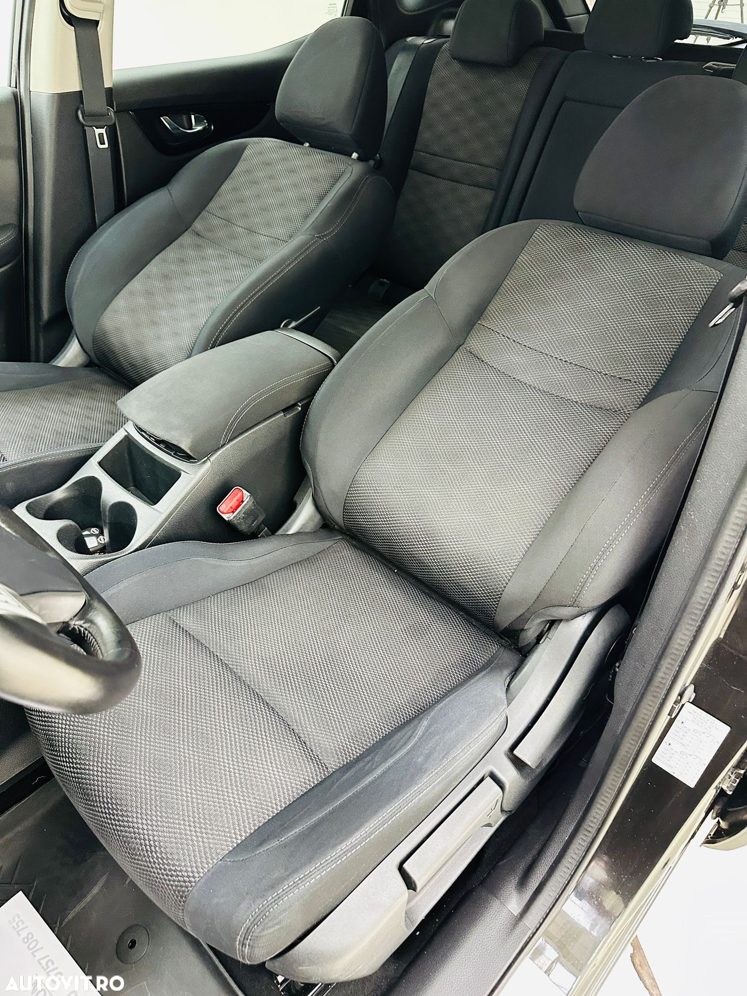 Nissan Qashqai - 24