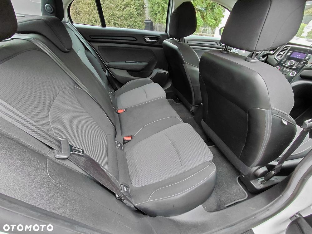 Renault Megane 1.6 SCe Life - 10