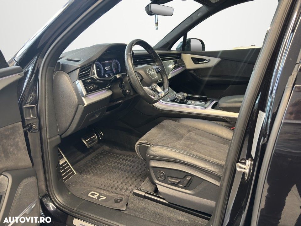 Audi Q7 - 7