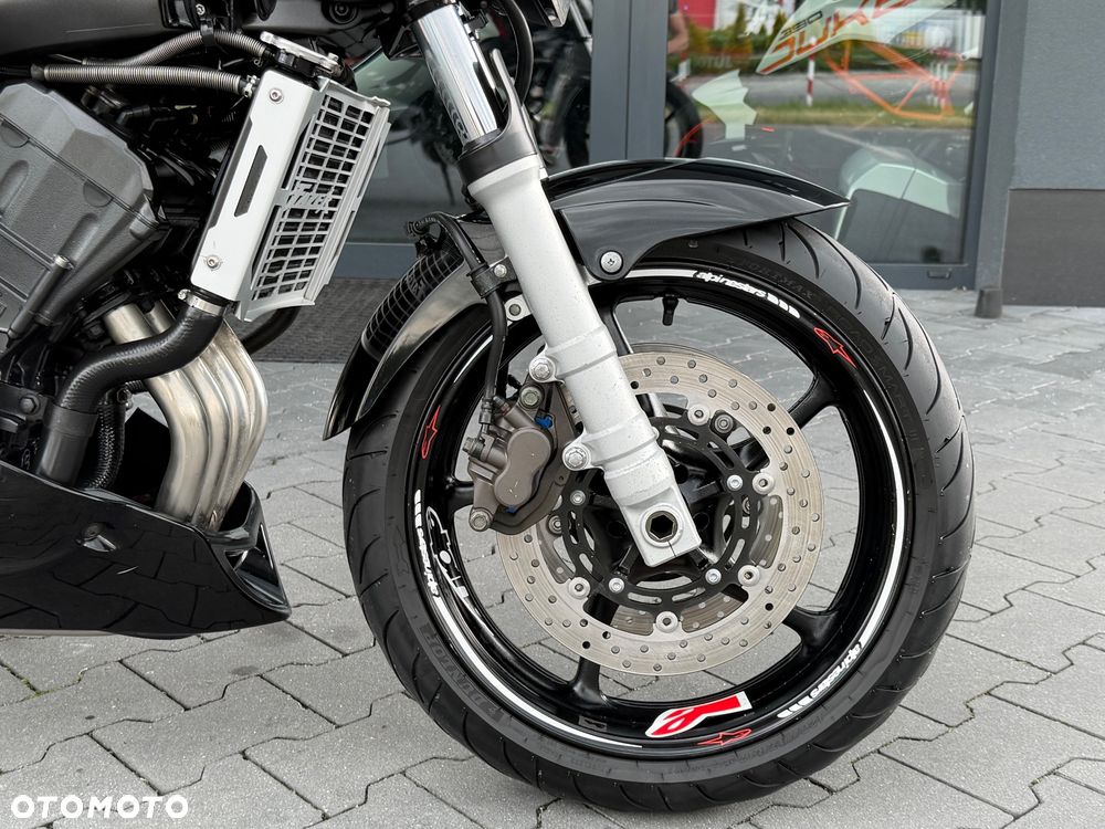 Yamaha FZ6 - 8