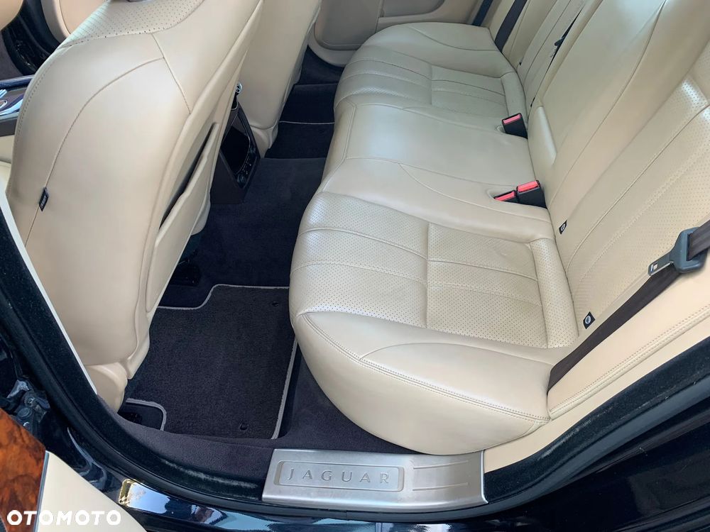 Jaguar XJ 3.0 V6 Kompressor Luxury - 15