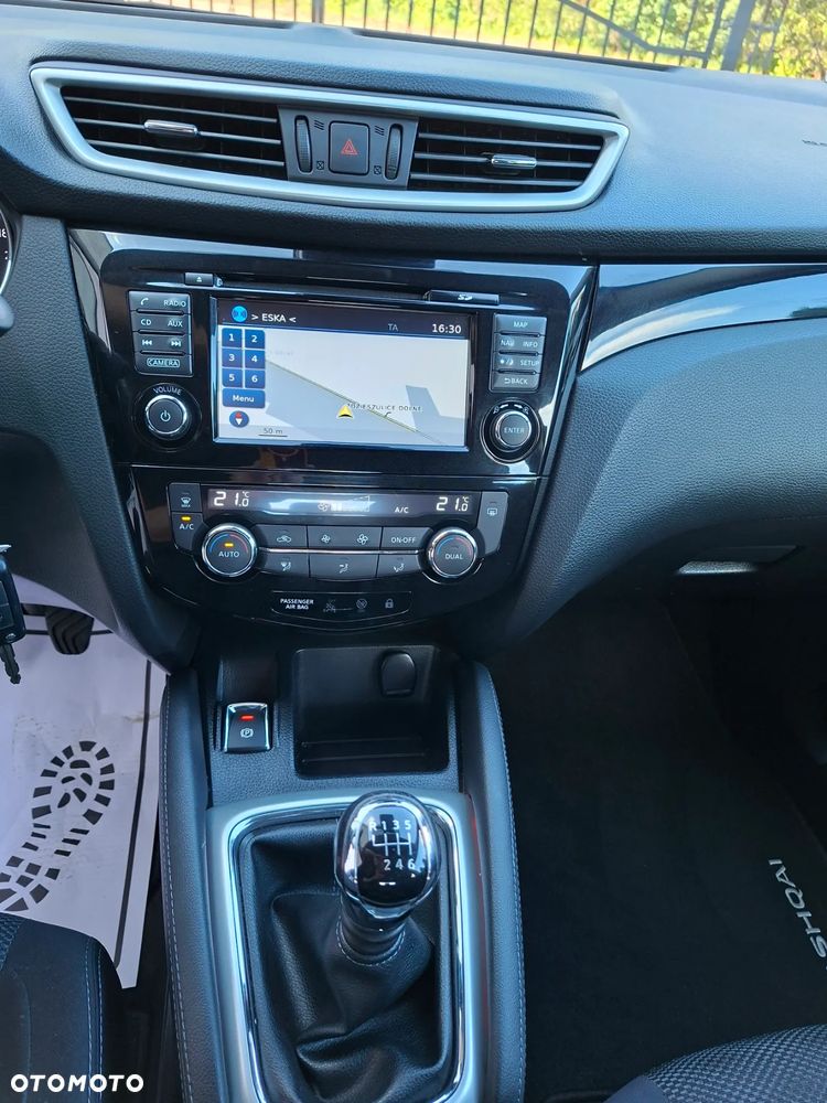 Nissan Qashqai 1.2 DIG-T N-Connecta - 19