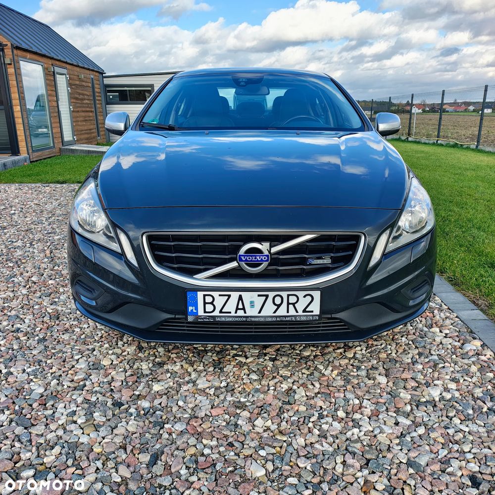 Volvo S60 D4 R-Design - 12