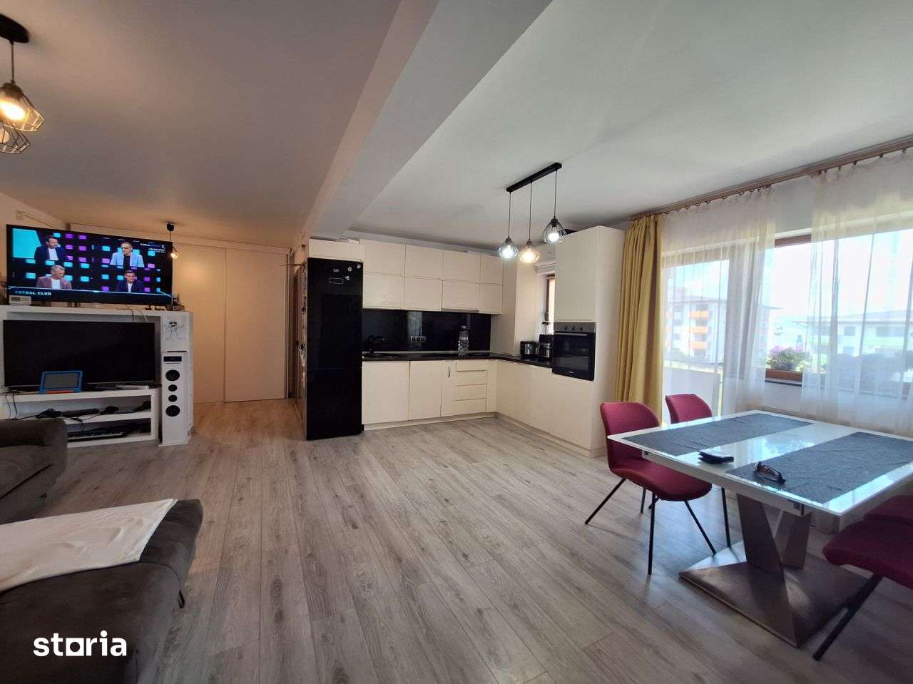 Apartament cu 3 camere, 66,29 mp, parcare, boxa, zona Parcului Poligon — fotografia 1