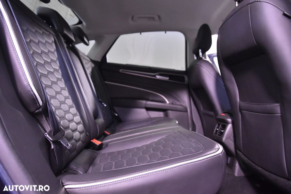 Ford Mondeo 2.0 HEV Vignale - 12