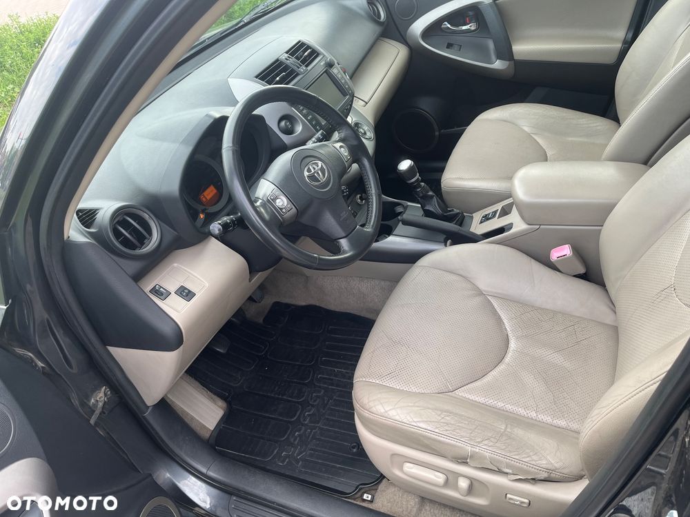 Toyota RAV4 2.2 D-CAT 4x4 Executive - 32
