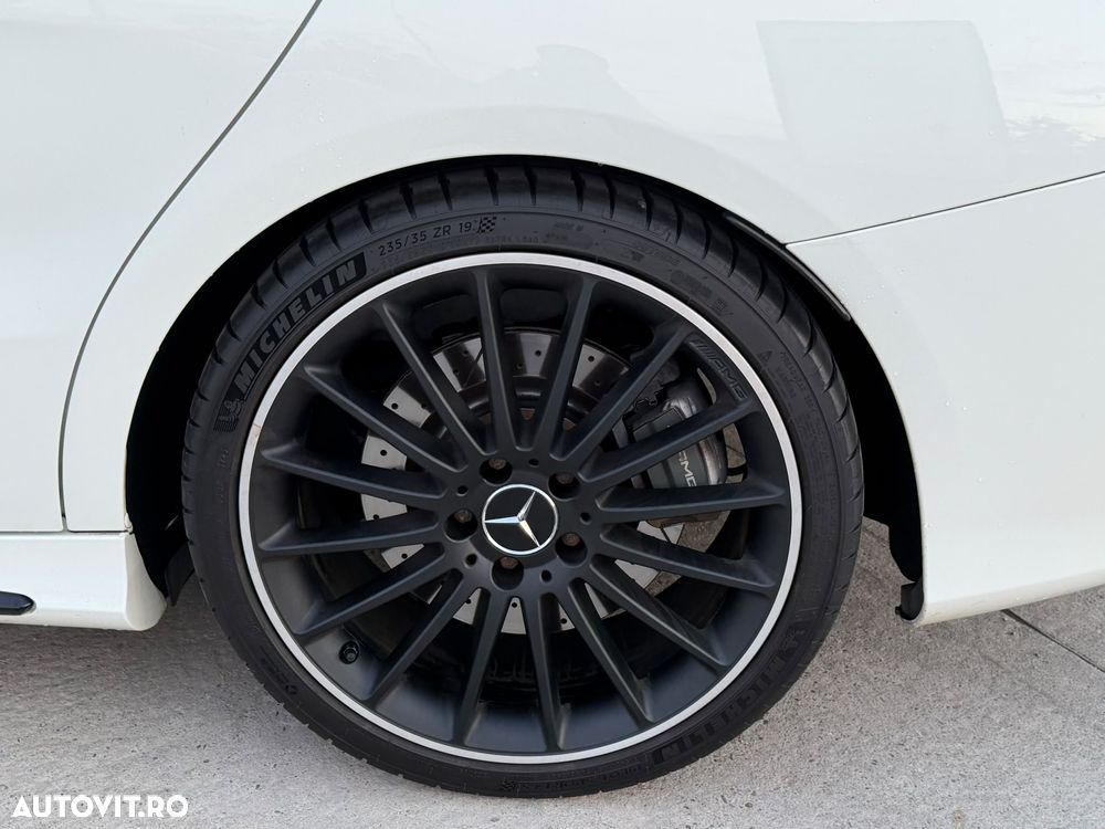 Mercedes-Benz CLA 45 AMG - 11