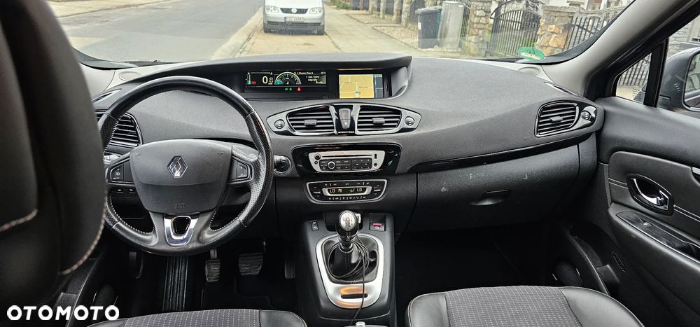 Renault Grand Scenic Gr 1.6 dCi Energy Bose Edition - 12