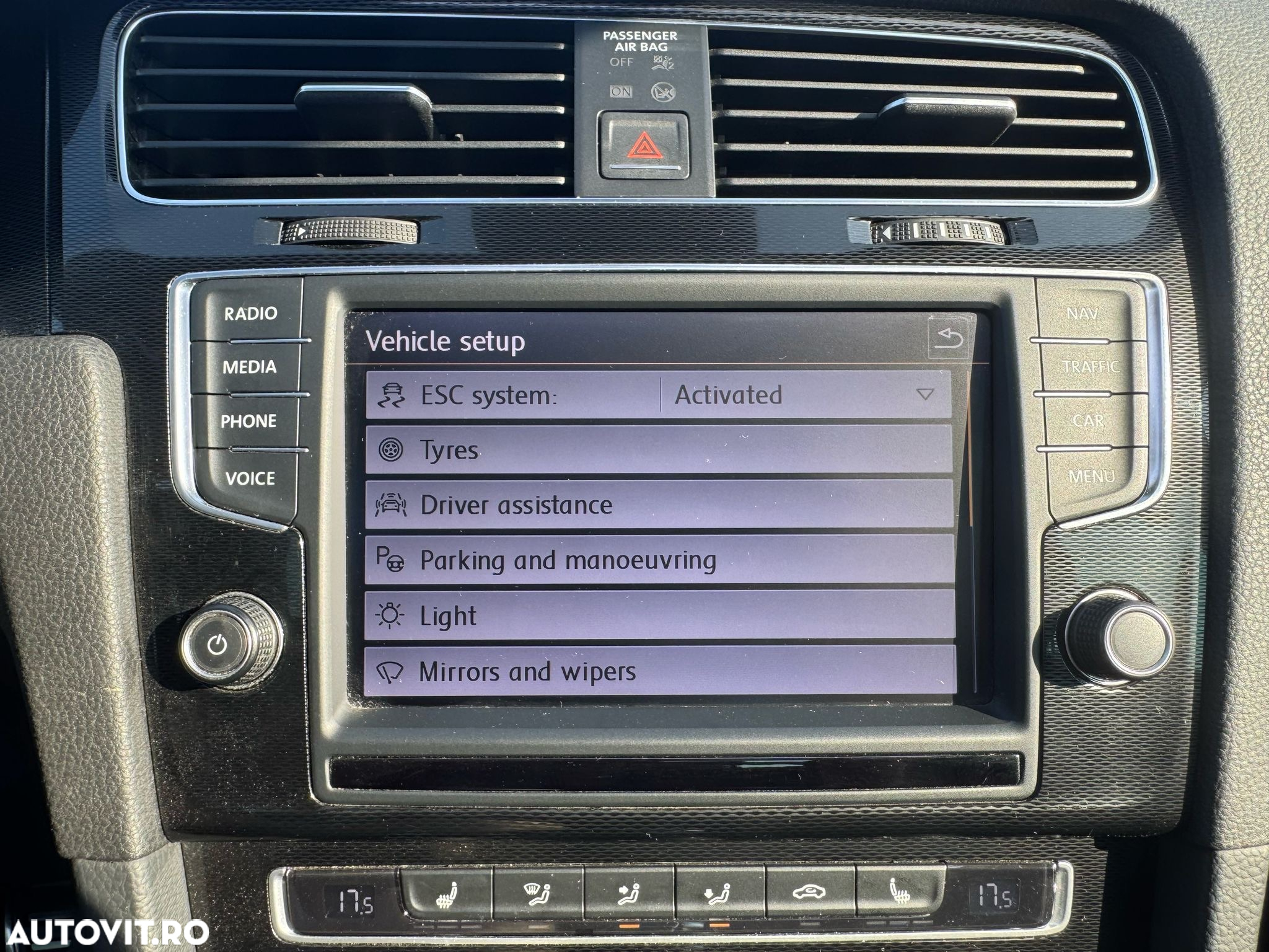 Volkswagen Golf 2.0 TDI DPF BMT DSG GTD - 24