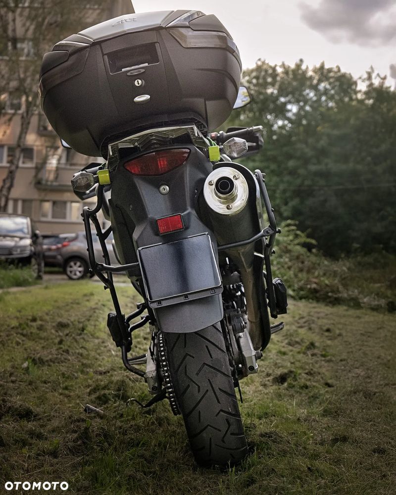 Suzuki V-STROM - 8