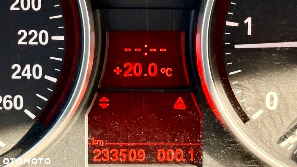 BMW X1 xDrive20d - 29