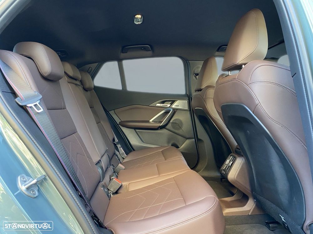 BMW iX2 eDrive20 Pack Desportivo M Pro - 19