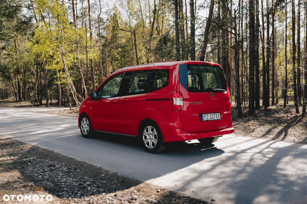 Ford Tourneo Courier 1.5 TDCi Trend - 10