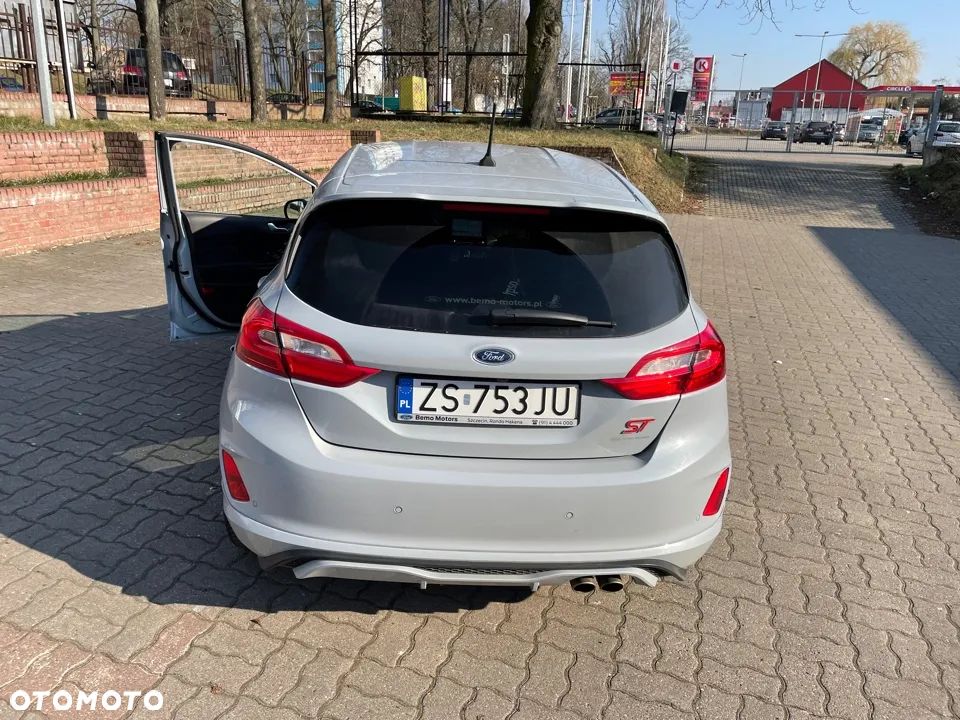 Ford Fiesta - 3