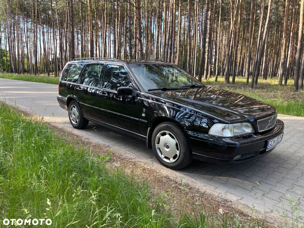 Volvo V70 - 1