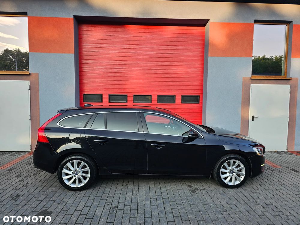 Volvo V60 D4 Drive-E Momentum - 19