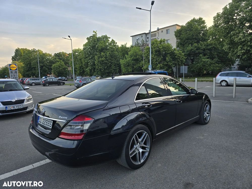 Mercedes-Benz S - 9