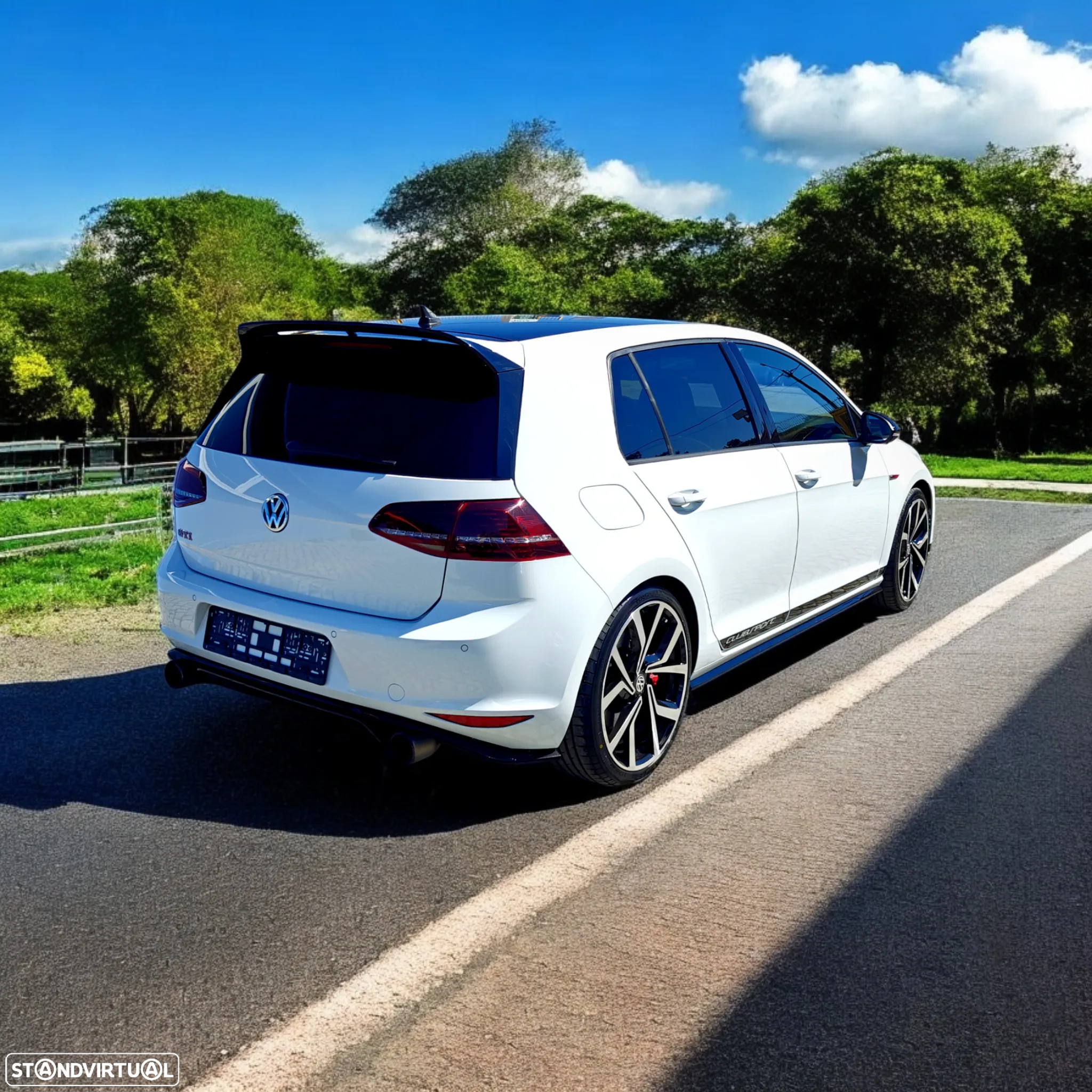 VW Golf GTI Clubsport DSG - 4