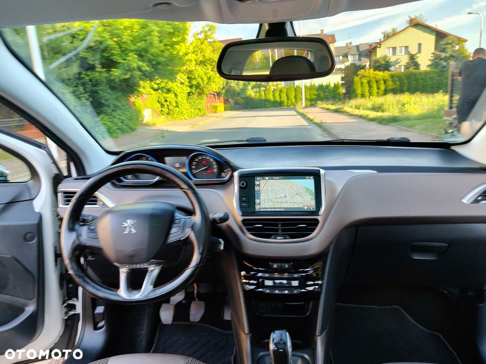 Peugeot 2008 PureTech 110 Stop&Start Allure - 23