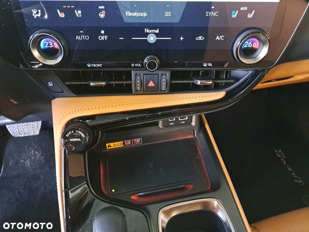Lexus NX 450h+ Prestige AWD - 27